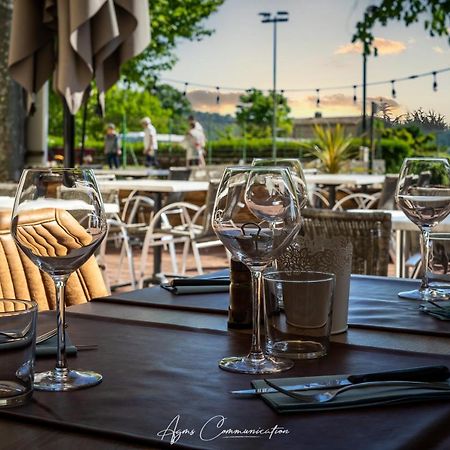 Hotel Logis Du Champ De Mars Puy-Saint-Martin Esterno foto