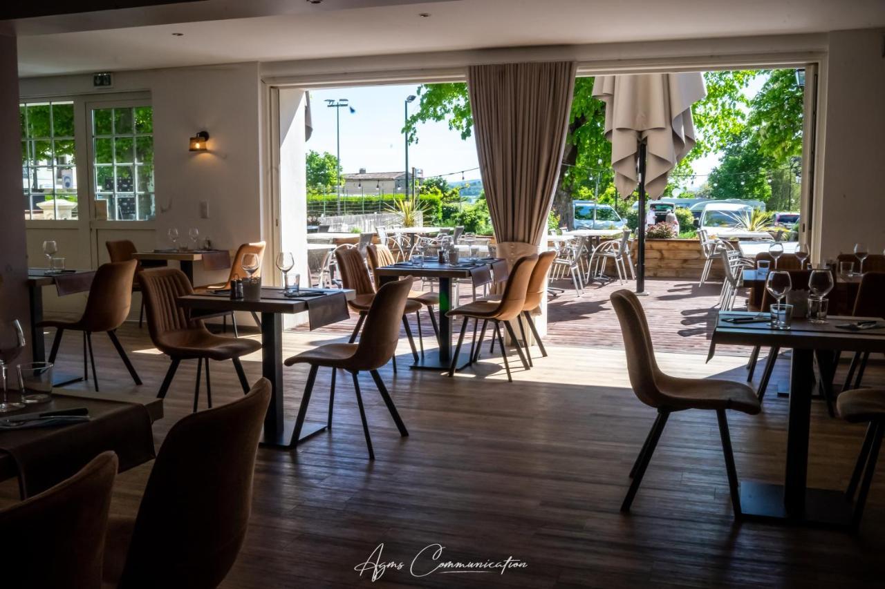 Hotel Logis Du Champ De Mars Puy-Saint-Martin Esterno foto