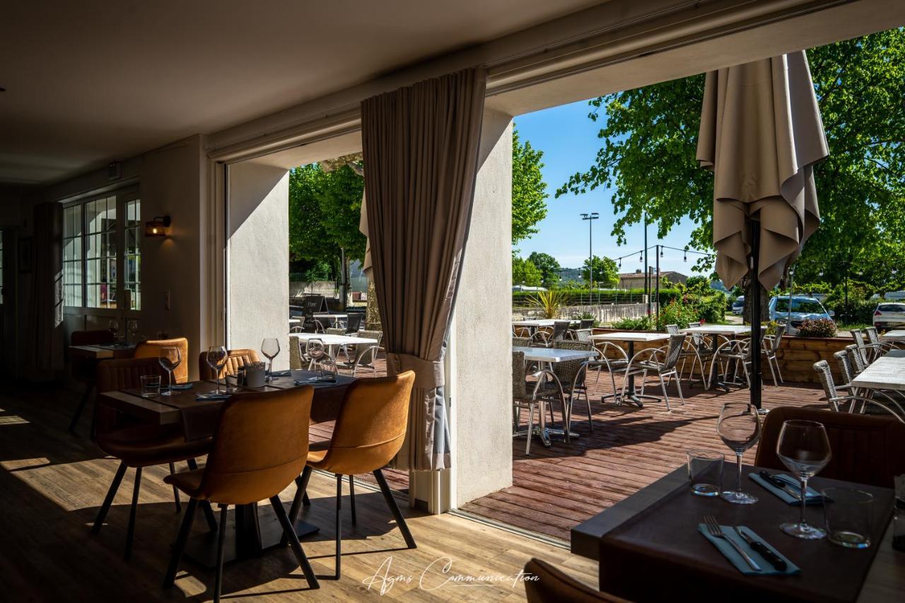 Hotel Logis Du Champ De Mars Puy-Saint-Martin Esterno foto